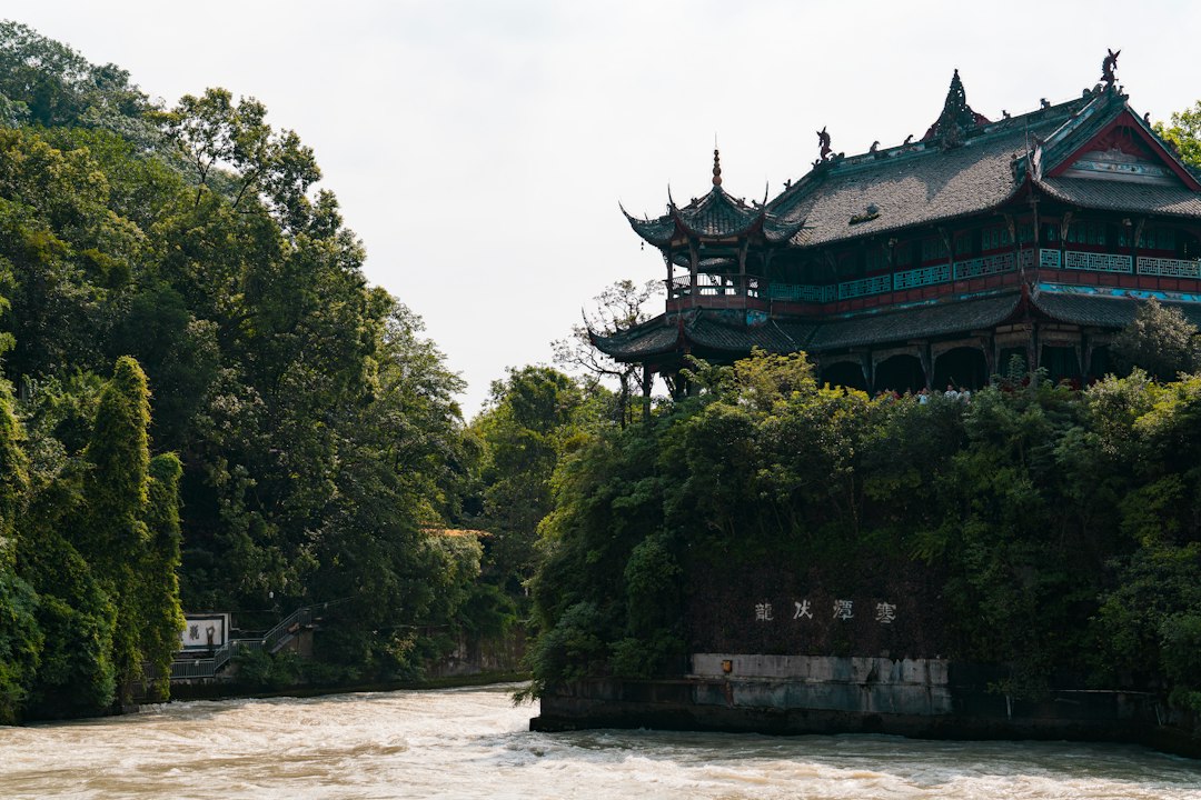 L’École de la Forme en Feng Shui : paysage, formes et circulation du Qi